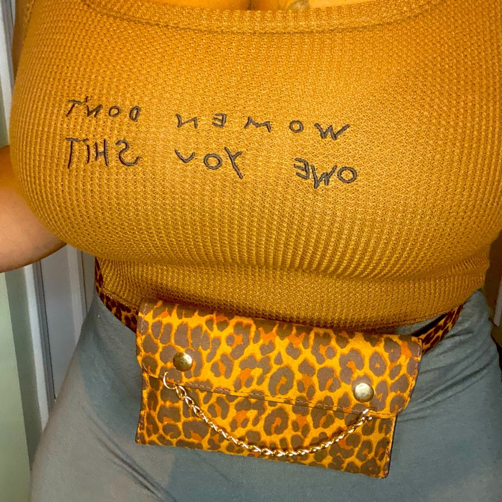 ✨✨NEW✨✨Cheetah Chique Belt Bag